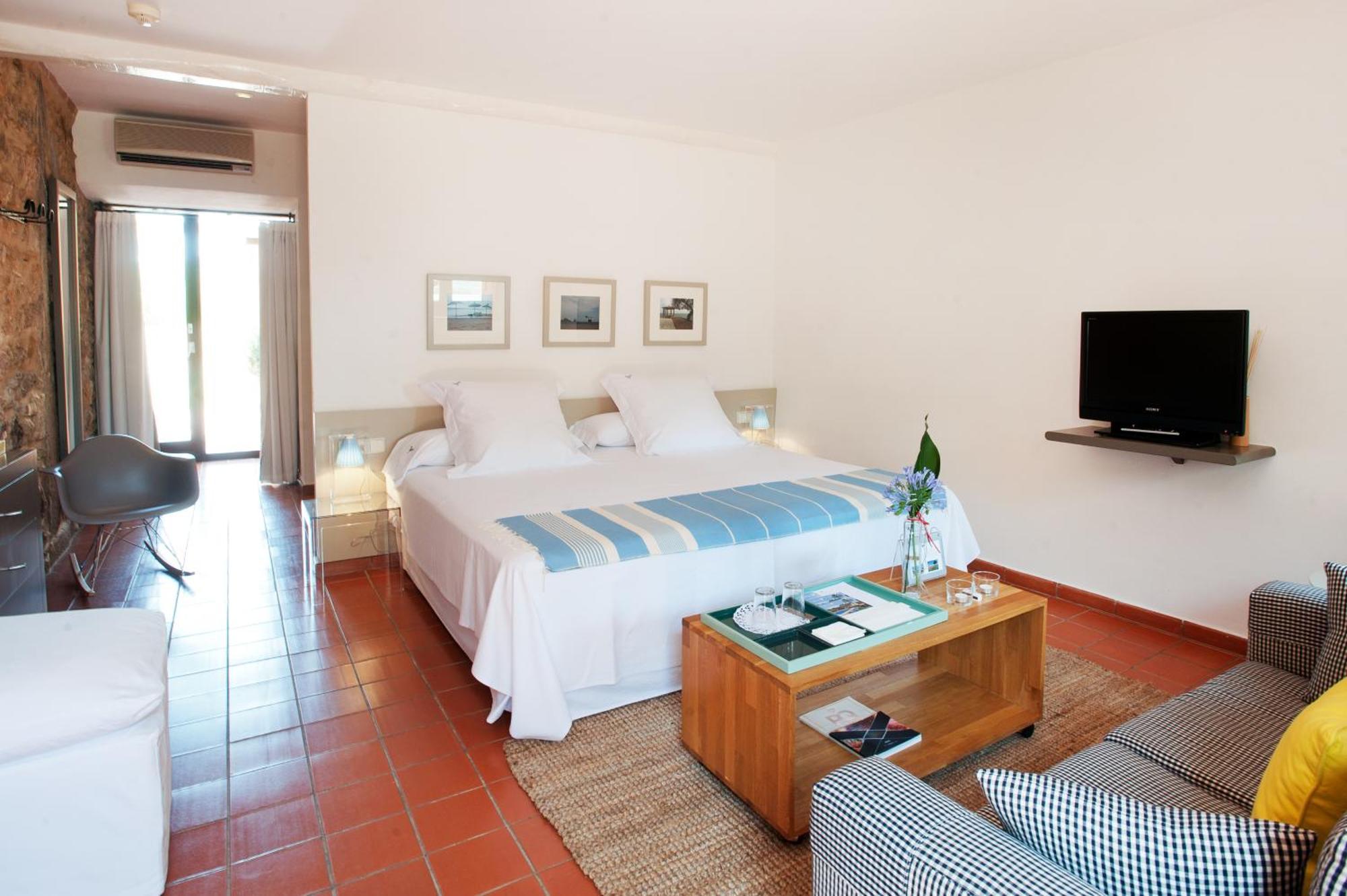 Mas Falgarona Hotel Boutique & Spa Avinyonet de Puigventós Стая снимка