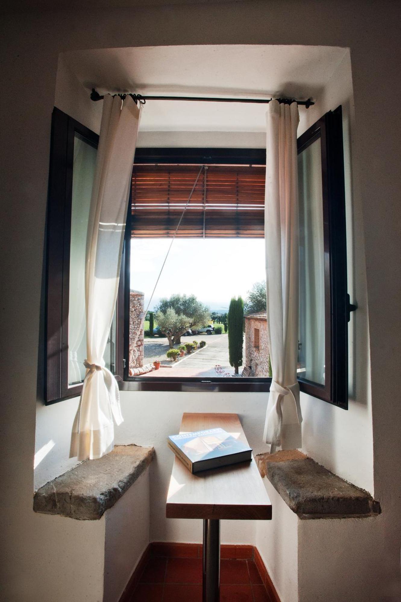 Mas Falgarona Hotel Boutique & Spa Avinyonet de Puigventós Стая снимка