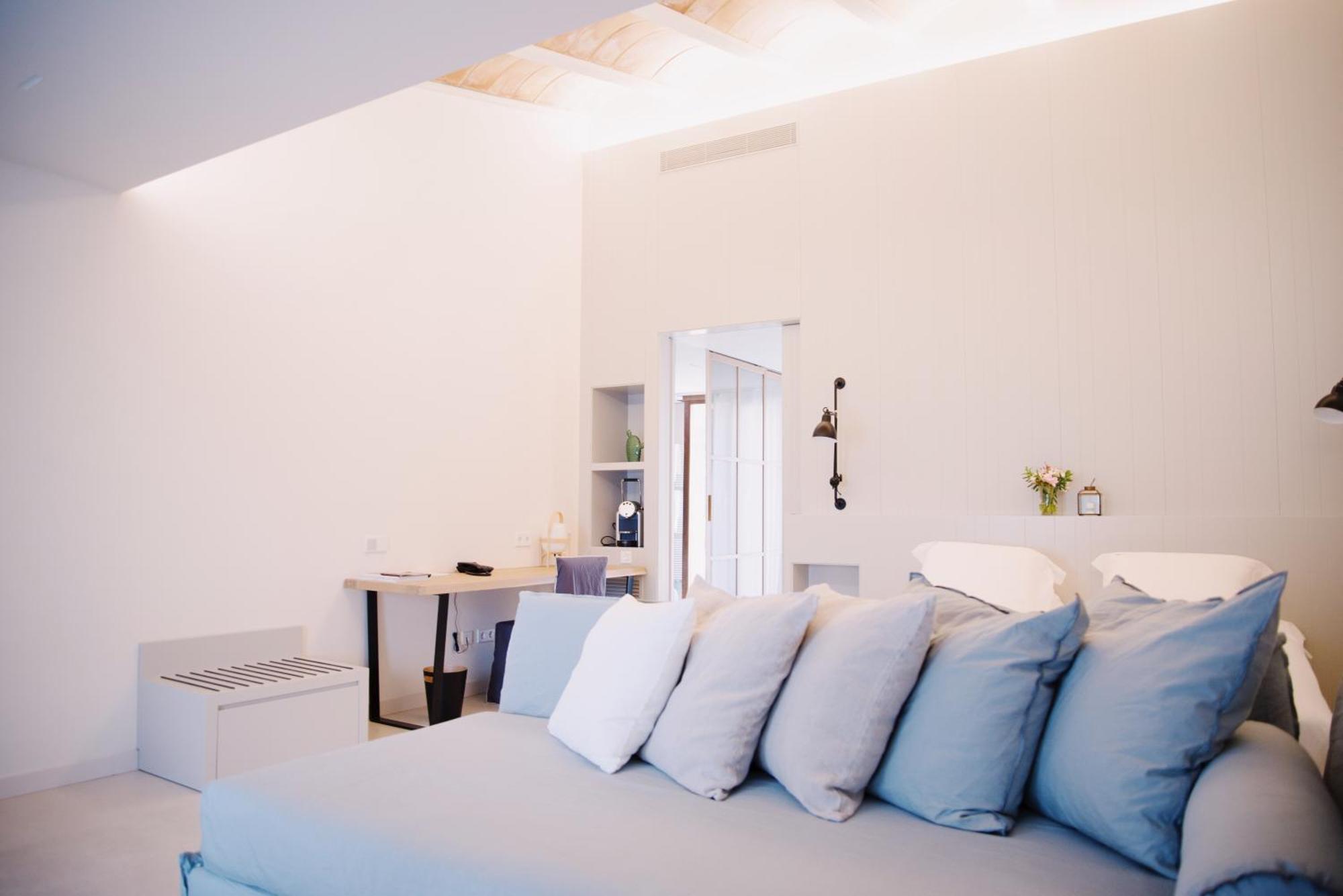 Mas Falgarona Hotel Boutique & Spa Avinyonet de Puigventós Екстериор снимка